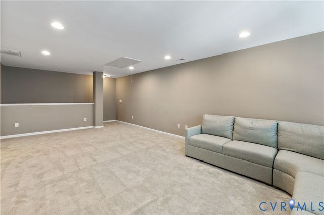 5753 Magnolia Shore Ln, Chester, VA 23831