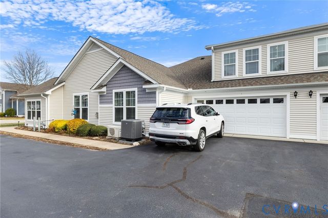 5753 Magnolia Shore Ln, Chester, VA 23831