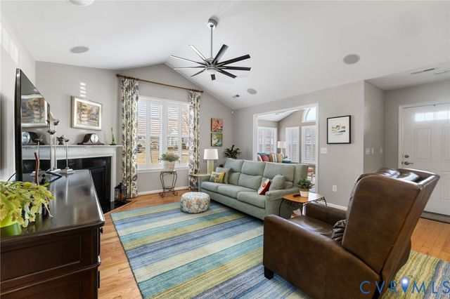 5753 Magnolia Shore Ln, Chester, VA 23831