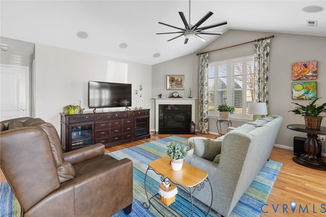 5753 Magnolia Shore Ln, Chester, VA 23831