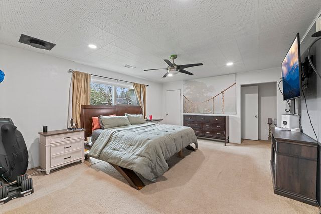 324 Stanley Avenue, Medford, OR 97504