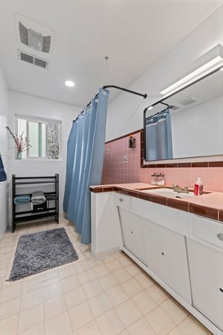 324 Stanley Avenue, Medford, OR 97504