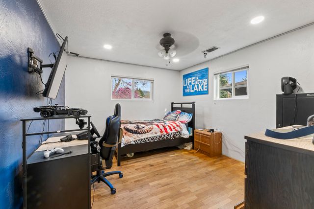 324 Stanley Avenue, Medford, OR 97504