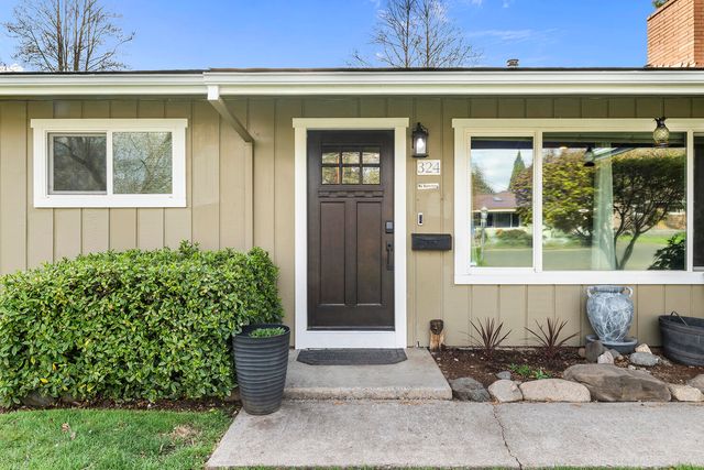 324 Stanley Avenue, Medford, OR 97504