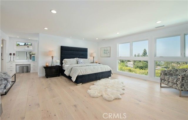 16449 Tudor Drive, Encino (los Angeles), CA 91436