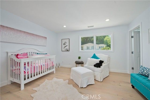 16449 Tudor Drive, Encino (los Angeles), CA 91436