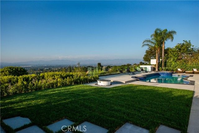 16449 Tudor Drive, Encino (los Angeles), CA 91436