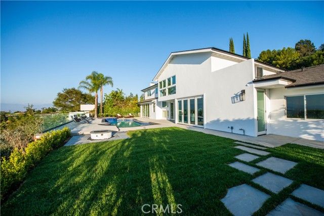 16449 Tudor Drive, Encino (los Angeles), CA 91436