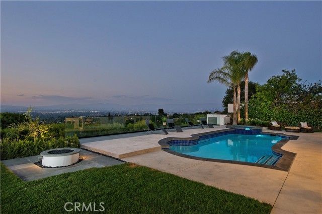 16449 Tudor Drive, Encino (los Angeles), CA 91436