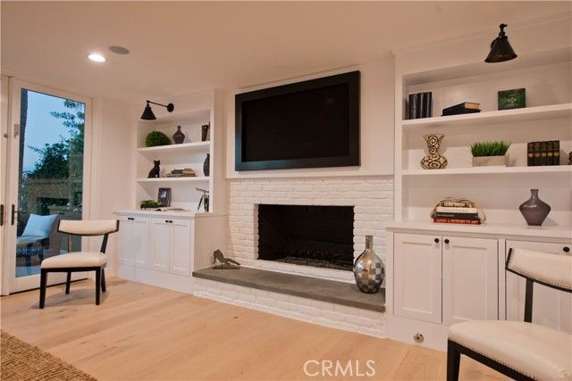 16449 Tudor Drive, Encino (los Angeles), CA 91436