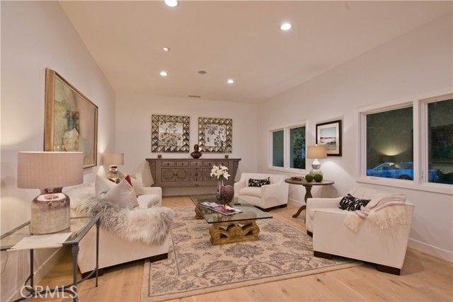 16449 Tudor Drive, Encino (los Angeles), CA 91436