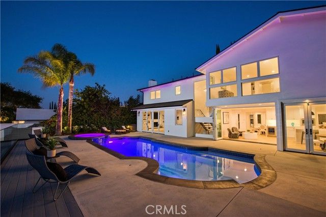 16449 Tudor Drive, Encino (los Angeles), CA 91436