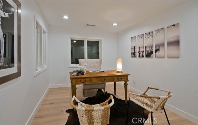 16449 Tudor Drive, Encino (los Angeles), CA 91436