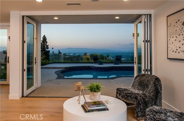 16449 Tudor Drive, Encino (los Angeles), CA 91436