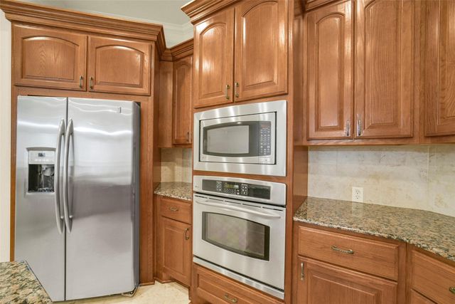 6518 Canyon Cliff Court, Houston, TX 77041