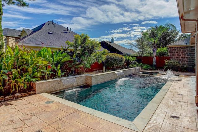 6518 Canyon Cliff Court, Houston, TX 77041