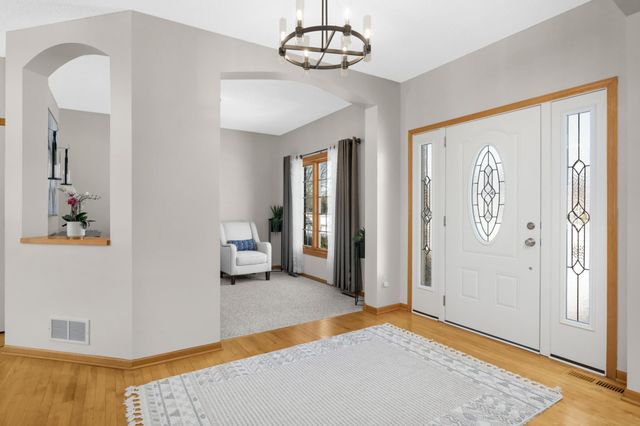 2780 Alamo Circle NE, Blaine, MN 55449