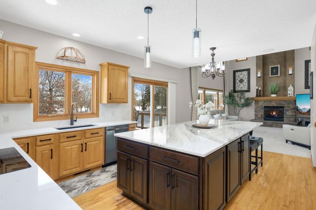 2780 Alamo Circle NE, Blaine, MN 55449