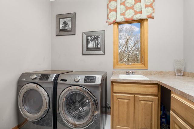 2780 Alamo Circle NE, Blaine, MN 55449