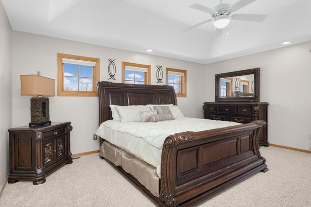 2780 Alamo Circle NE, Blaine, MN 55449