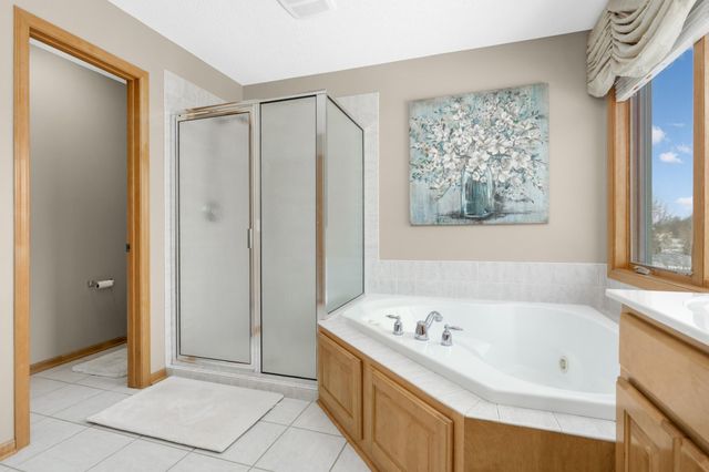 2780 Alamo Circle NE, Blaine, MN 55449