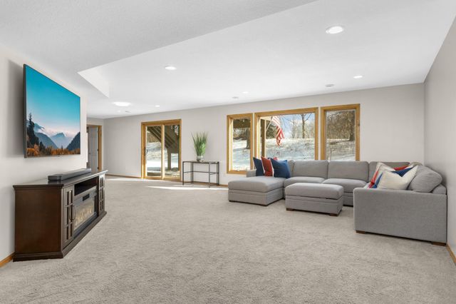 2780 Alamo Circle NE, Blaine, MN 55449