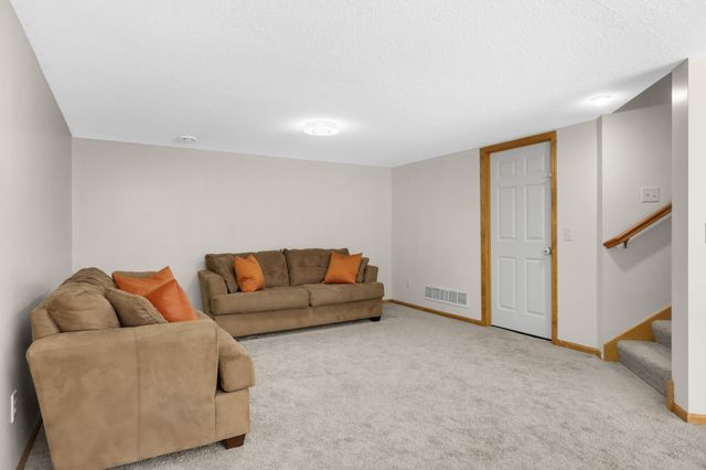 2780 Alamo Circle NE, Blaine, MN 55449