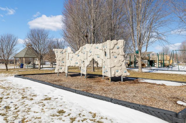 2780 Alamo Circle NE, Blaine, MN 55449