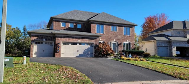 2780 Alamo Circle NE, Blaine, MN 55449