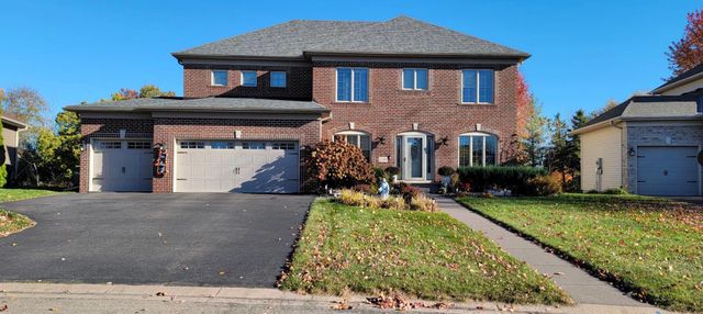 2780 Alamo Circle NE, Blaine, MN 55449