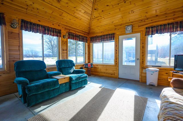 35918 410th Avenue SE, Fosston, MN 56542