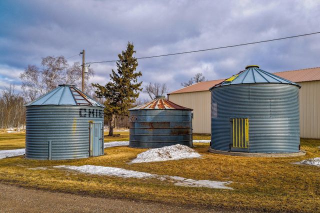 35918 410th Avenue SE, Fosston, MN 56542