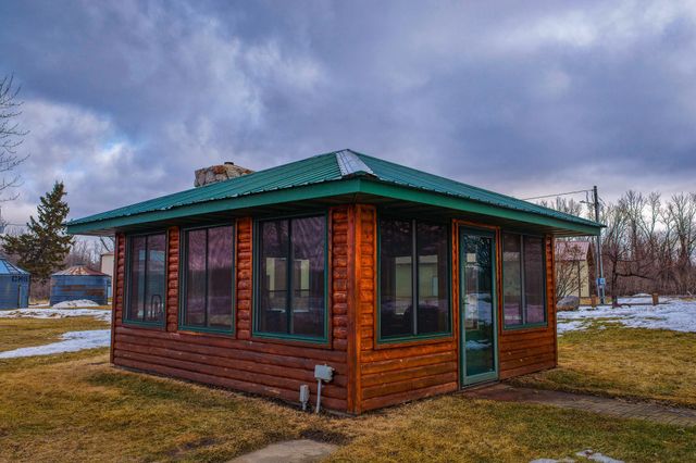 35918 410th Avenue SE, Fosston, MN 56542