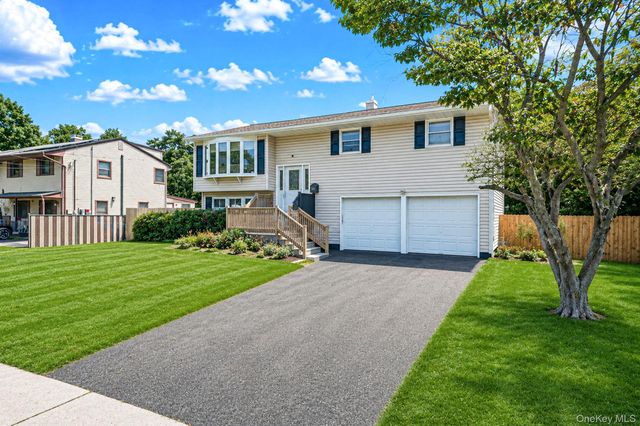104 Utica Street, Bay Shore, NY 11706