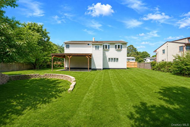 104 Utica Street, Bay Shore, NY 11706