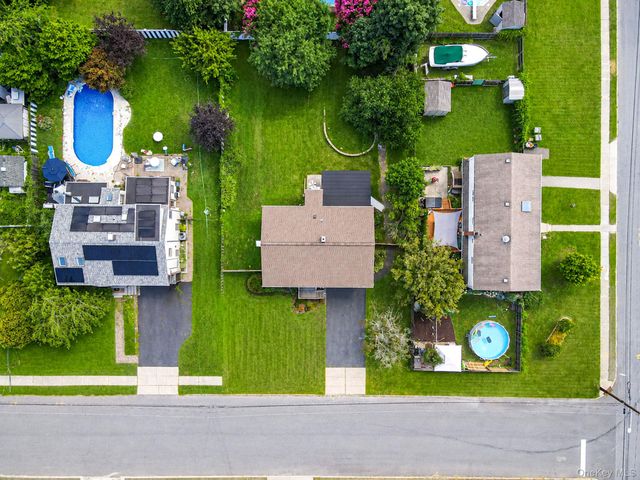 104 Utica Street, Bay Shore, NY 11706
