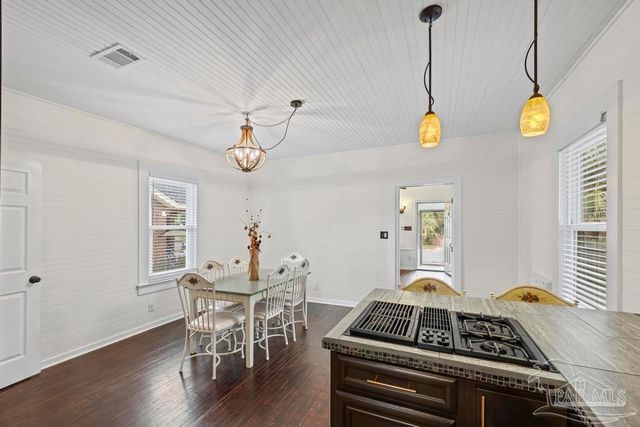 118 N F St, Pensacola, FL 32502