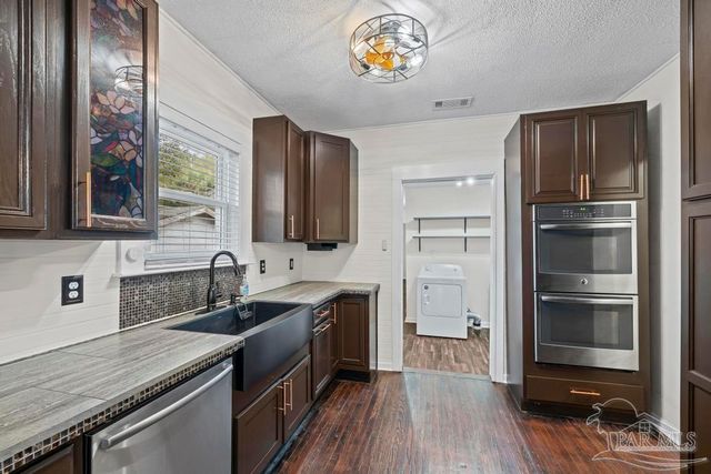 118 N F St, Pensacola, FL 32502