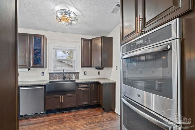 118 N F St, Pensacola, FL 32502