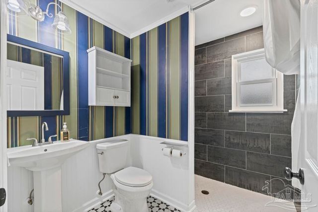 118 N F St, Pensacola, FL 32502