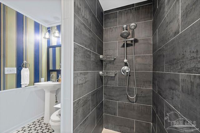 118 N F St, Pensacola, FL 32502