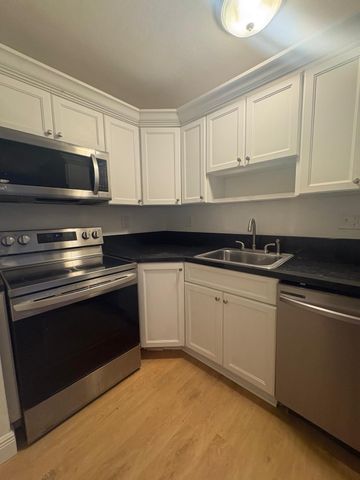 5861 NW 16th Place 312, Sunrise, FL 33313