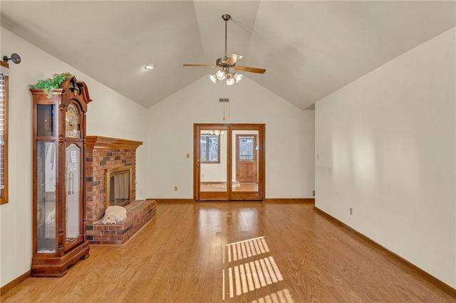 2724 Chipperfield Road, Lawrence, KS 66047