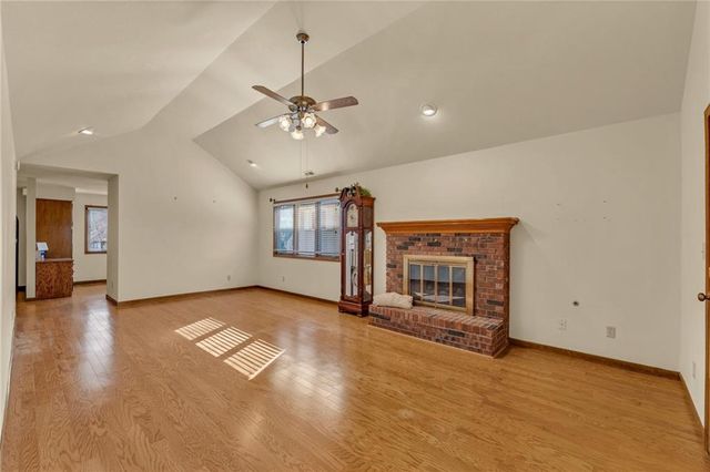 2724 Chipperfield Road, Lawrence, KS 66047