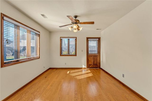 2724 Chipperfield Road, Lawrence, KS 66047