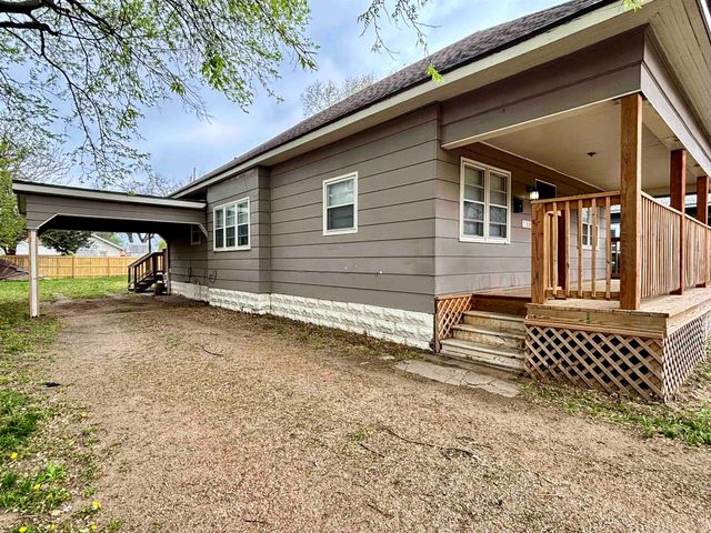 721 S Laura Ave, Wichita, KS 67211