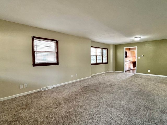 721 S Laura Ave, Wichita, KS 67211