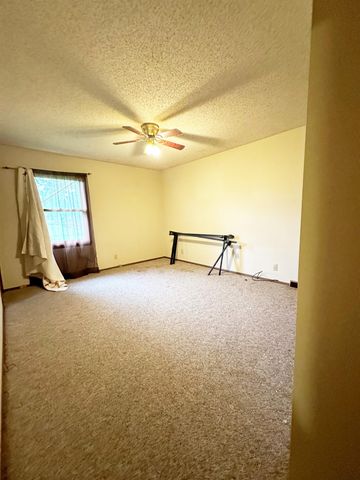 2344 S Kickapoo Avenue, Springfield, MO 65804