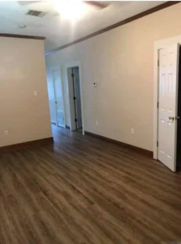 1409 Lee Ave, Houma, LA 70360