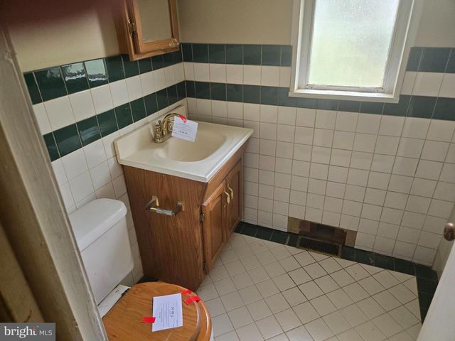 625 ANDREA RD, Runnemede, NJ 08078